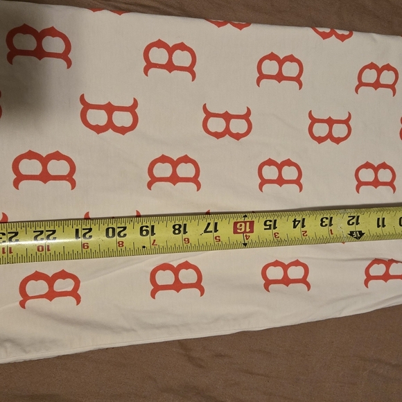 Cream T-shirt And Short Set with Red Logo Boston Red Pattern - Picture 7 of 10